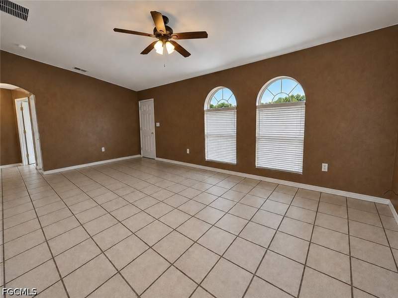 3 bedroom SingleFamilyResidence at 2411 Millie Ave S, Lehigh Estates, Lehigh Acres — photo 4