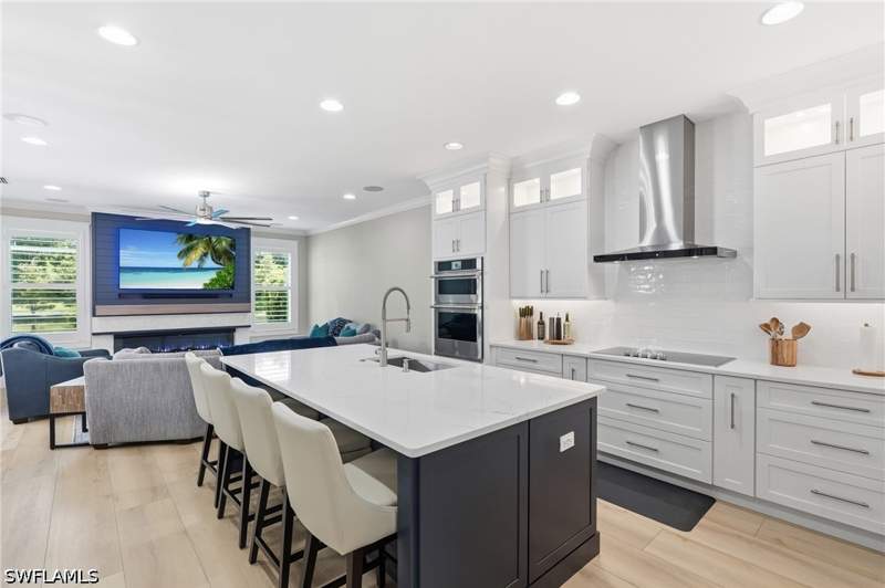 5 bedroom SingleFamilyResidence at 12615 Gemstone Ct, Stoneybrook, Fort Myers — photo 3