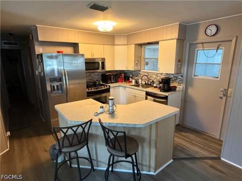 653 Future Dr, North Fort Myers FL - photo 15 of 24