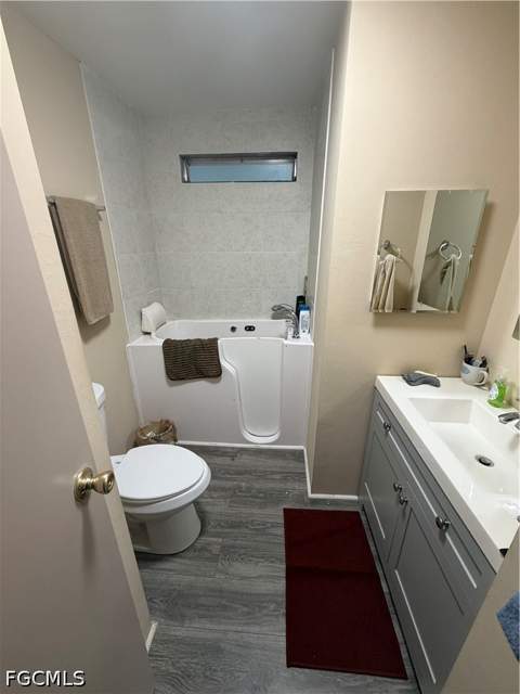 653 Future Dr, North Fort Myers FL - photo 16 of 24