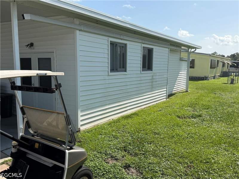 2 bedroom ManufacturedHome at 653 Future Dr, Lazy Days Mobile Village, North Fort Myers — photo 5