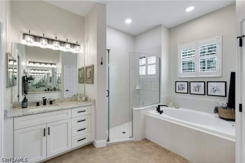 8223 Potomac Ln, Naples FL - photo 11 of 50