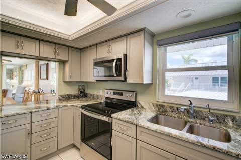 4104 SE 18th Ave 2D, Cape Coral FL - photo 13 of 39