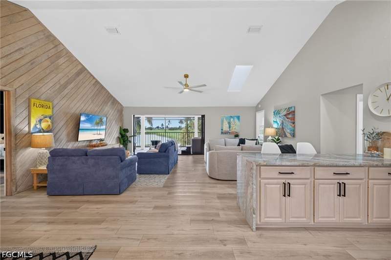 3 bedroom SingleFamilyResidence at 9076 Mockingbird Dr, The Dunes Sanibel Island, Sanibel — photo 4