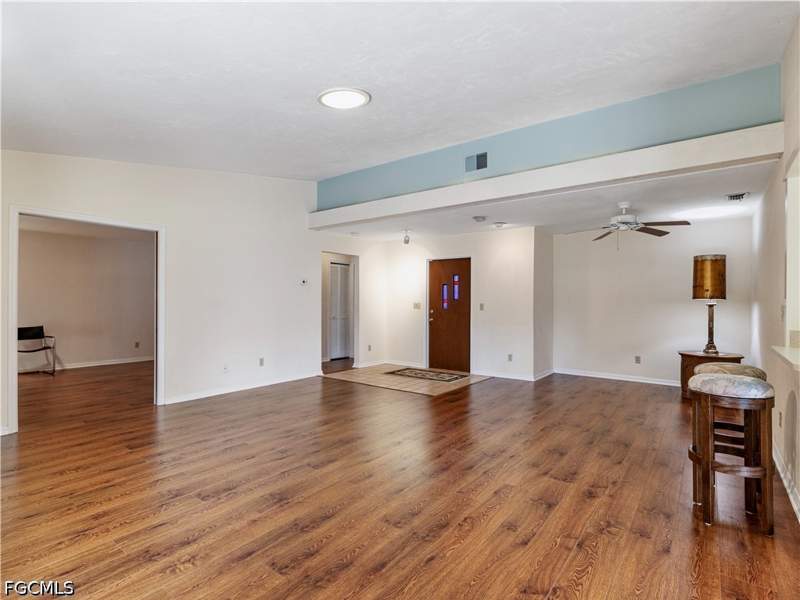 3 bedroom Attached at 5853 Wyldewood Lakes Ct, Wyldewood Lakes Condo, Fort Myers — photo 4