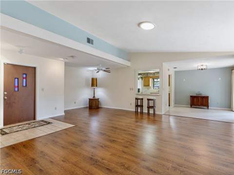 5853 Wyldewood Lakes Ct, Fort Myers FL - photo 7 of 33