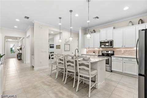 3636 Pilot Cir, Naples FL - photo 7 of 40