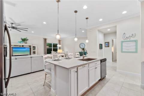 3636 Pilot Cir, Naples FL - photo 8 of 40