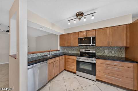 13144 Burningtree Ave, Fort Myers FL - photo 10 of 26