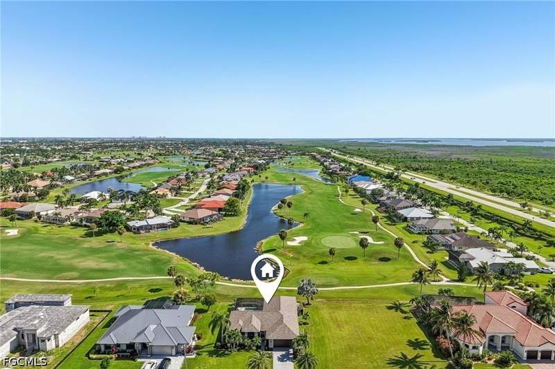 4 bedroom SingleFamilyResidence at 11978 Royal Tee Cir, Royal Tee Country Club Estates, Cape Coral — photo 2