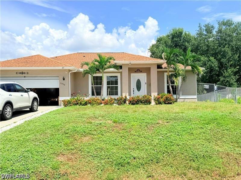 3 bedroom SingleFamilyResidence at 3706 28th St SW, Lehigh Acres, Lehigh Acres — photo 4