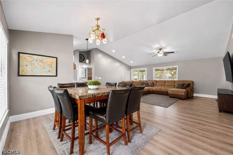 3 bedroom SingleFamilyResidence at 311 S Oak St, Labelle, Labelle — photo 2
