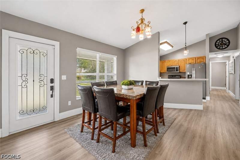 3 bedroom SingleFamilyResidence at 311 S Oak St, Labelle, Labelle — photo 3