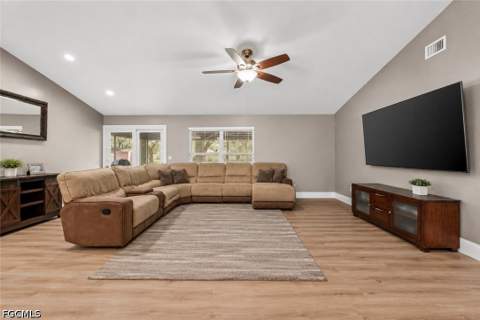 311 S Oak St, Labelle FL - photo 6 of 40