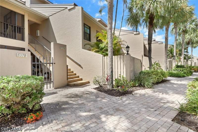 2 bedroom Condominium at 5376 Fox Hollow Dr 711, Fox Hollow, Naples — photo 2