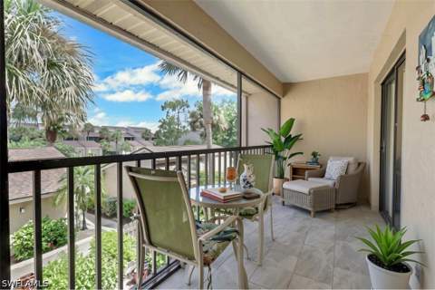 5376 Fox Hollow Dr 711, Naples FL - photo 8 of 50