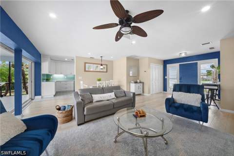 212 Angler Ct, Marco Island FL - photo 9 of 49