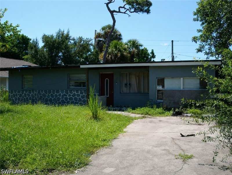 4 bedroom SingleFamilyResidence at 3170 2nd St, Barden Subdivision, Fort Myers — photo 1