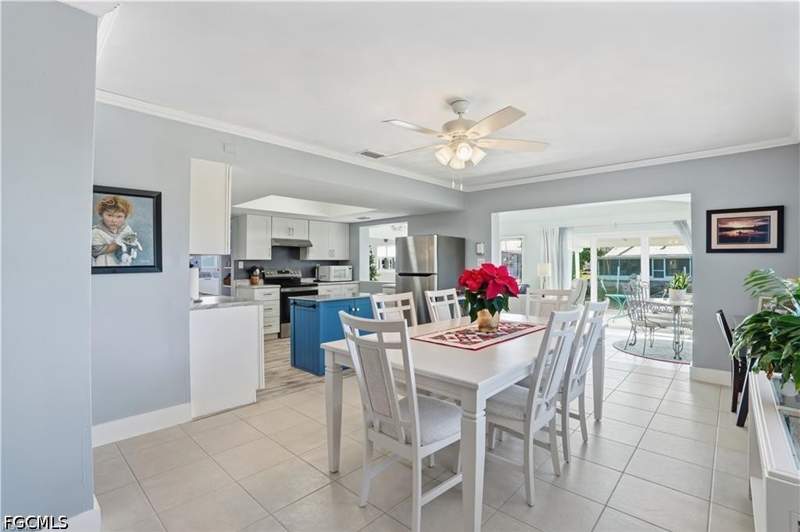 2 bedroom SingleFamilyResidence at 2607 Bayshore Dr, Island Harbors, Matlacha — photo 5
