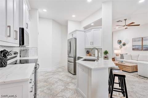 750 Tarpon Cove Dr 202, Naples FL - photo 16 of 46