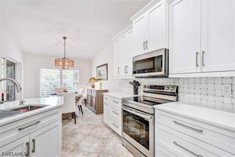 750 Tarpon Cove Dr 202, Naples FL - photo 18 of 46