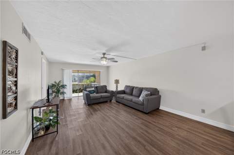 4719 SE 17th Pl 103, Cape Coral FL - photo 7 of 41