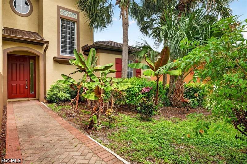 4 bedroom SingleFamilyResidence at 12144 Ledgewood Cir, Timber Ridge, Fort Myers — photo 2