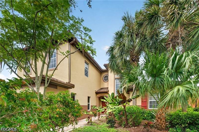 4 bedroom SingleFamilyResidence at 12144 Ledgewood Cir, Timber Ridge, Fort Myers — photo 5