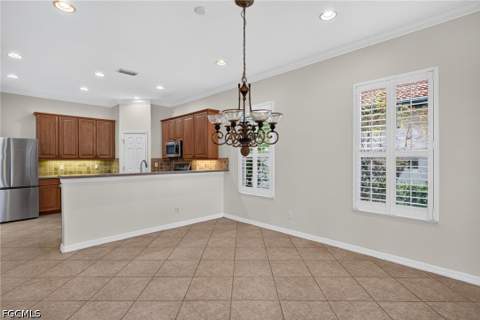 12144 Ledgewood Cir, Fort Myers FL - photo 9 of 37