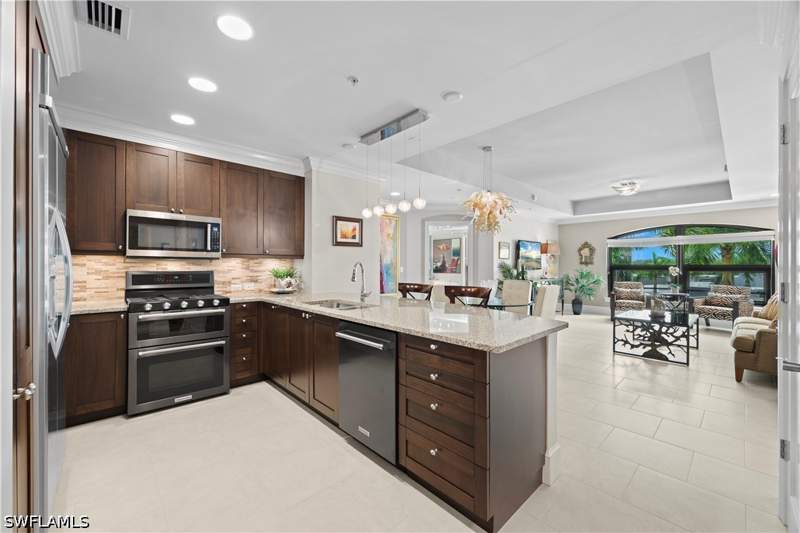2 bedroom Condominium at 9115 Strada Pl 5314, The Strada, Naples — photo 3