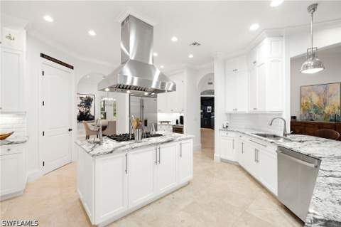 4860 Sycamore Dr, Naples FL - photo 10 of 50