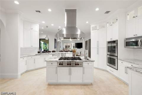 4860 Sycamore Dr, Naples FL - photo 11 of 50