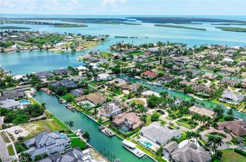 1658 McIlvaine Ct, Marco Island FL - photo 6 of 50