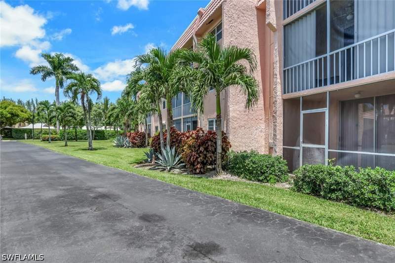 1 bedroom Condominium at 200 Forest Lakes Blvd 108, Turtle Lake Golf Colony, Naples — photo 4