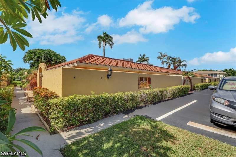 2 bedroom Attached at 116 Harrison Rd 3, Glades Country Club, Naples — photo 1