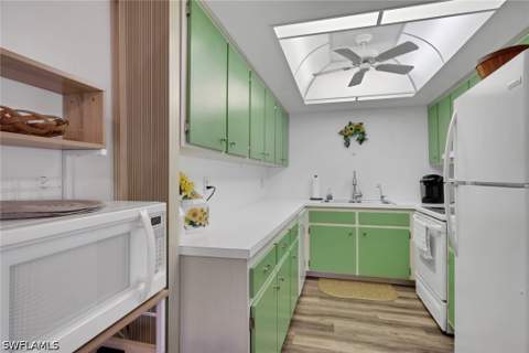 116 Harrison Rd 3, Naples FL - photo 10 of 39