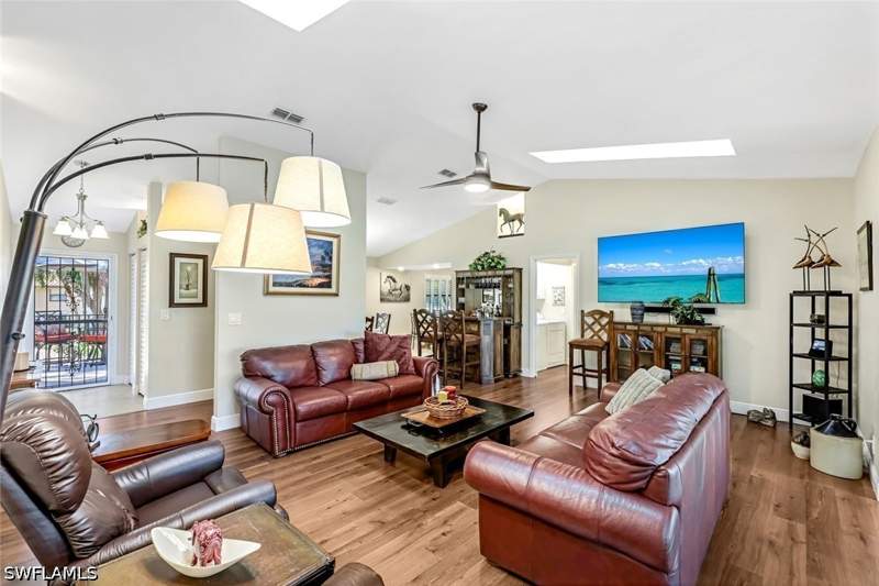 2 bedroom Condominium at 194 Albi Rd 8, Fairway Oaks, Naples — photo 3