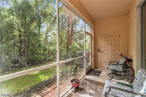 10266 Via Colomba Cir, Fort Myers FL - photo 6 of 50