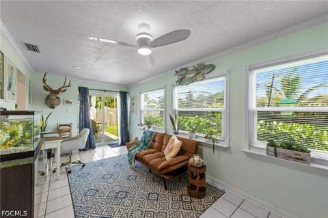871 Entrada Dr S, Fort Myers FL - photo 21 of 31