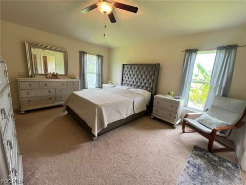 555 Sargent St, Lehigh Acres FL - photo 12 of 28