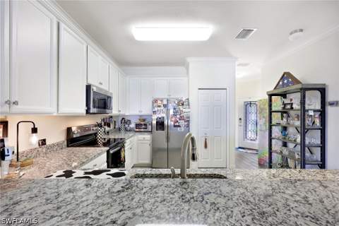 1459 Oceania Dr S, Naples FL - photo 10 of 35