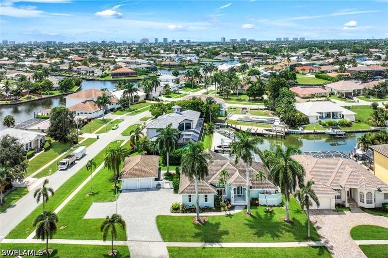 3 bedroom SingleFamilyResidence at 200 N Barfield Dr, Marco Island, Marco Island — photo 1