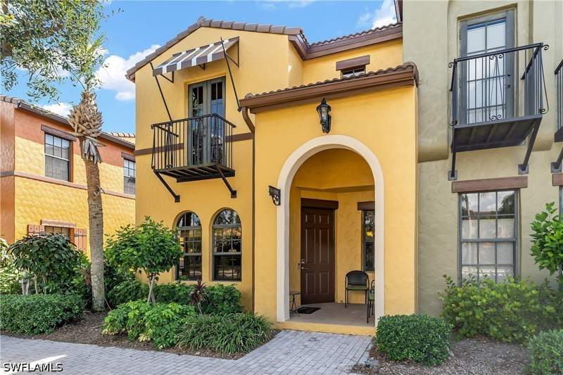3 bedroom Townhouse at 9092 Capistrano St S 6401, Ole, Naples — photo 2