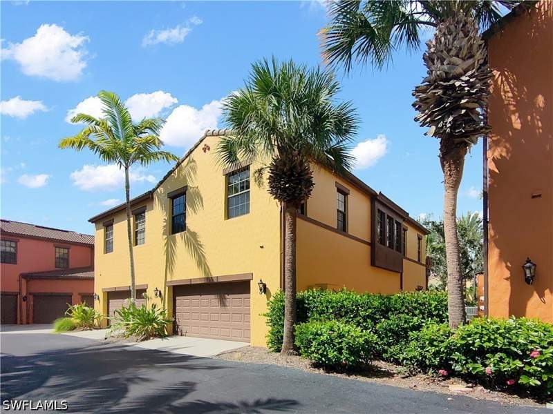 3 bedroom Townhouse at 9092 Capistrano St S 6401, Ole, Naples — photo 4