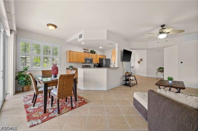3 bedroom Condominium at 5626 Cape Harbour Dr 102, Cape Harbour, Cape Coral — photo 3