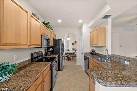 5626 Cape Harbour Dr 102, Cape Coral FL - photo 9 of 50