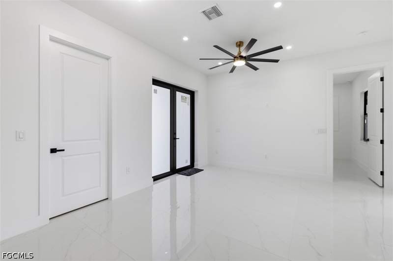 3 bedroom SingleFamilyResidence at 3009 3rd St W, Lehigh Acres, Lehigh Acres — photo 3