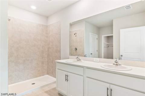 5215 Butte St, Lehigh Acres FL - photo 9 of 19