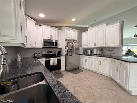 8164 San Carlos Blvd, Fort Myers FL - photo 7 of 25