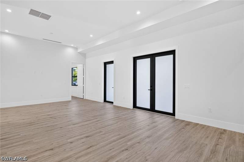 3 bedroom SingleFamilyResidence at 4164 Everglades Blvd N, Golden Gate Estates, Naples — photo 3